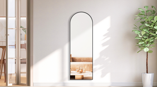 Why a Door-Mounted Full-Length Mirror Might Be Your New Best Friend